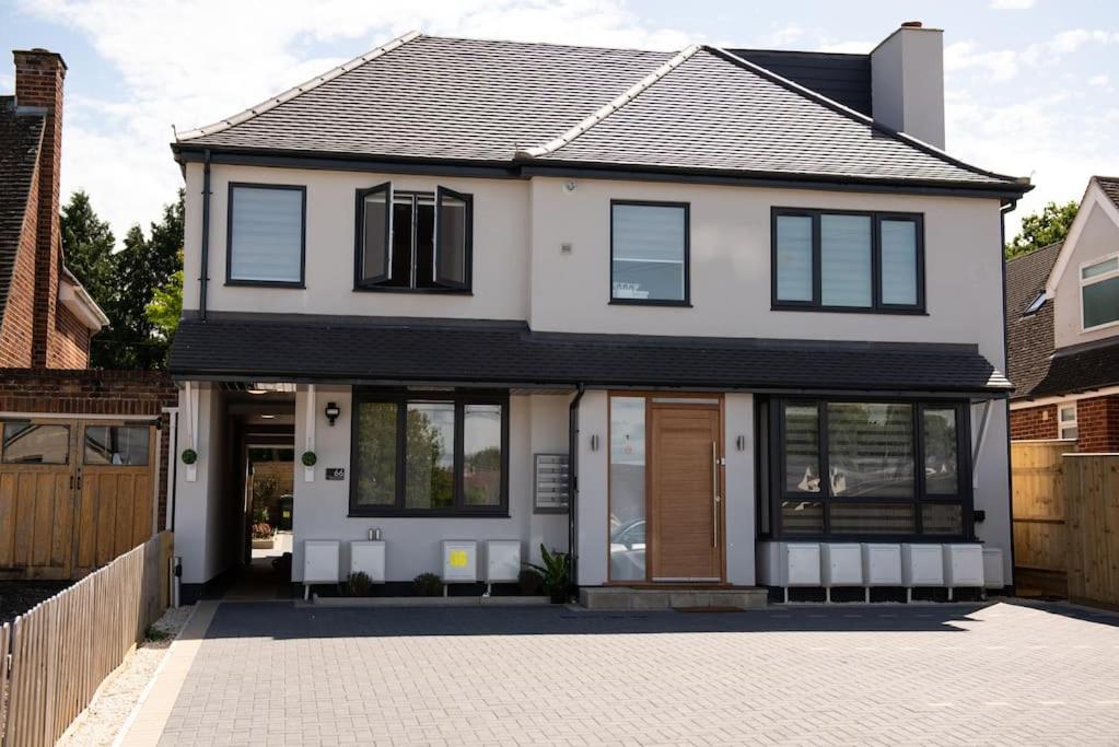 Walnut Luxurious 2-Bedroom With Ensuite - Parking, Netflix, Wifi - Close To Oxford, Bicester & Blenheim Palace 키들링턴 외부 사진