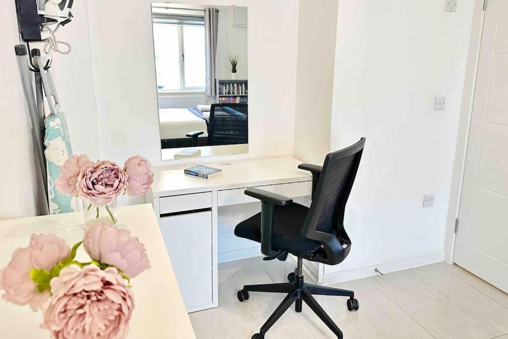 Walnut Luxurious 2-Bedroom With Ensuite - Parking, Netflix, Wifi - Close To Oxford, Bicester & Blenheim Palace 키들링턴 외부 사진
