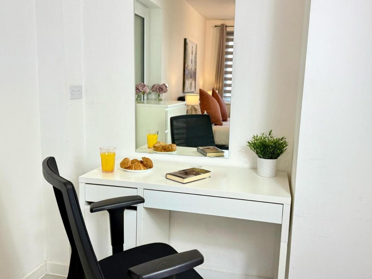 Walnut Luxurious 2-Bedroom With Ensuite - Parking, Netflix, Wifi - Close To Oxford, Bicester & Blenheim Palace 키들링턴 외부 사진