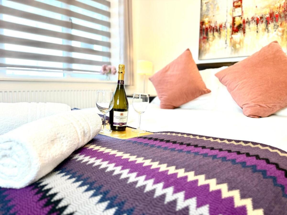 Walnut Luxurious 2-Bedroom With Ensuite - Parking, Netflix, Wifi - Close To Oxford, Bicester & Blenheim Palace 키들링턴 외부 사진