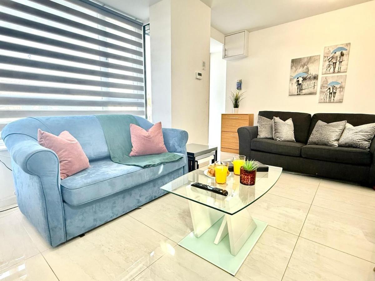 Walnut Luxurious 2-Bedroom With Ensuite - Parking, Netflix, Wifi - Close To Oxford, Bicester & Blenheim Palace 키들링턴 외부 사진